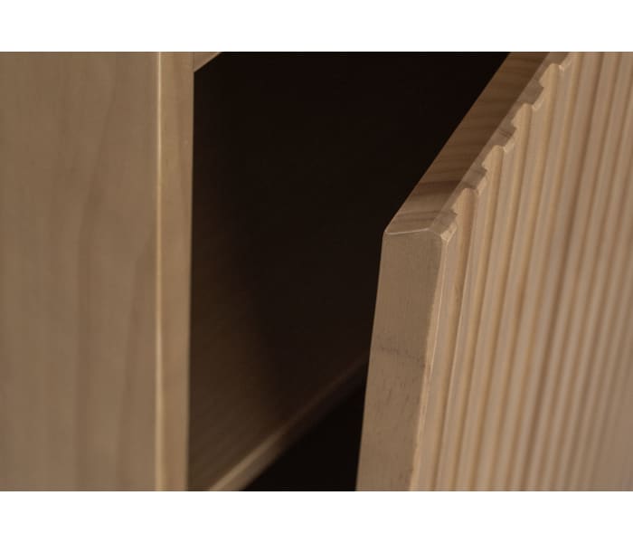 Columna Bruntec Alpes 5 madera maciza palilleria Detalle 6