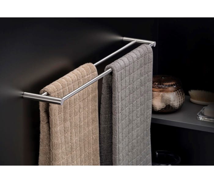 Toallero doble de baño Cosmic Logic Ambiente 5