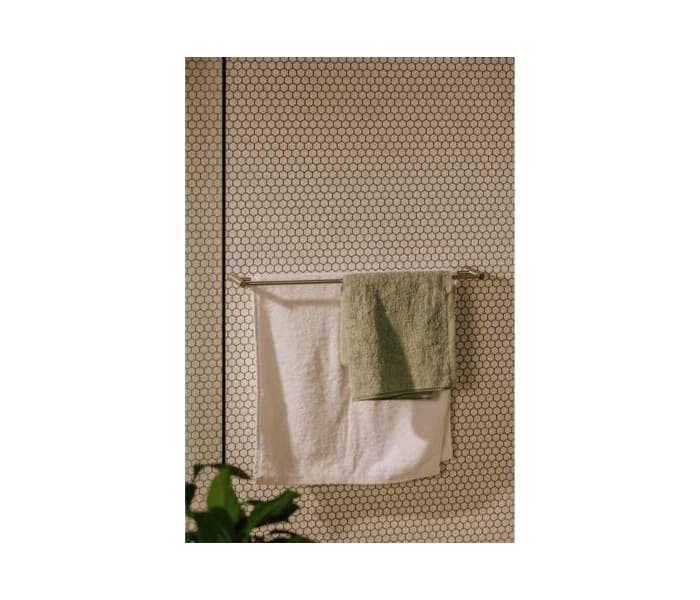 Toallero doble de baño Cosmic Logic Ambiente 4