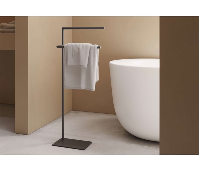 Toallero de baño de pie Manillons Torrent Bassic Ambiente 3