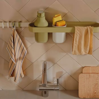 Set modular para cocina con guía a pared de Cosmic Alife