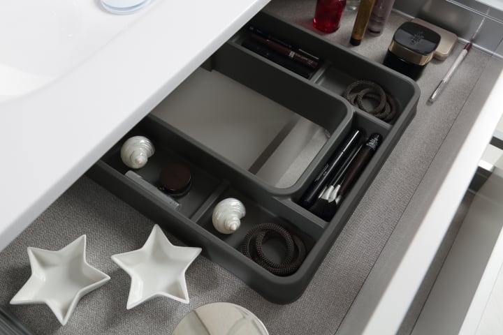 Conjunto mueble de baño con lavabo sobre encimera de microtec Avila Dos Paris Detalle 3