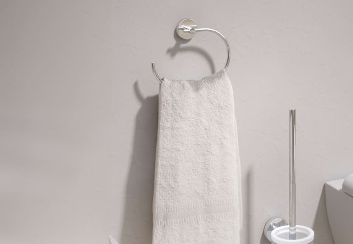 Toallero aro de baño Gedy Eros Ambiente 3