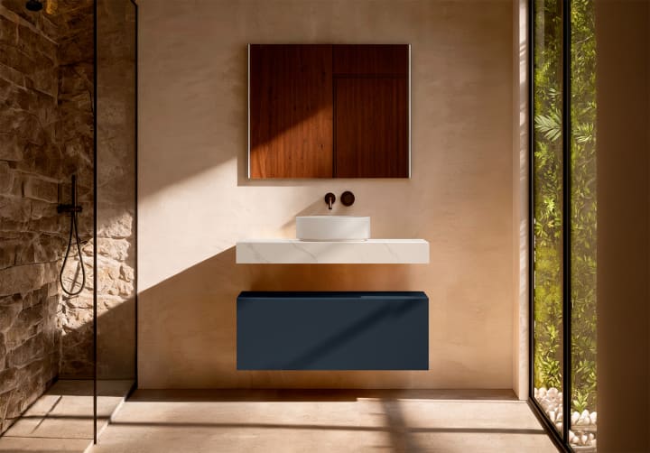 Mueble de baño con encimera HPL resina 10 cm acabado marmoleado Cala con cajonera Visobath Nomad Principal 12