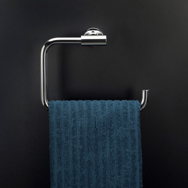 Toallero aro de baño Cosmic Architec Ambiente 7
