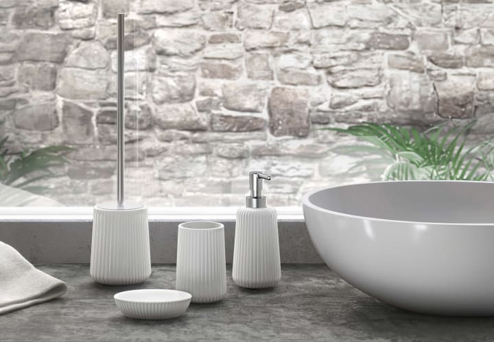 Conjunto de accesorios de baño Gedy Marika Ambiente 1