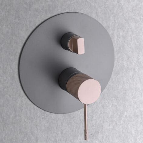 Conjunto de ducha y baño empotrado Imex Line Detalle 12