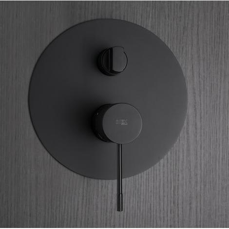 Conjunto de ducha y baño empotrado Imex Line Detalle 10