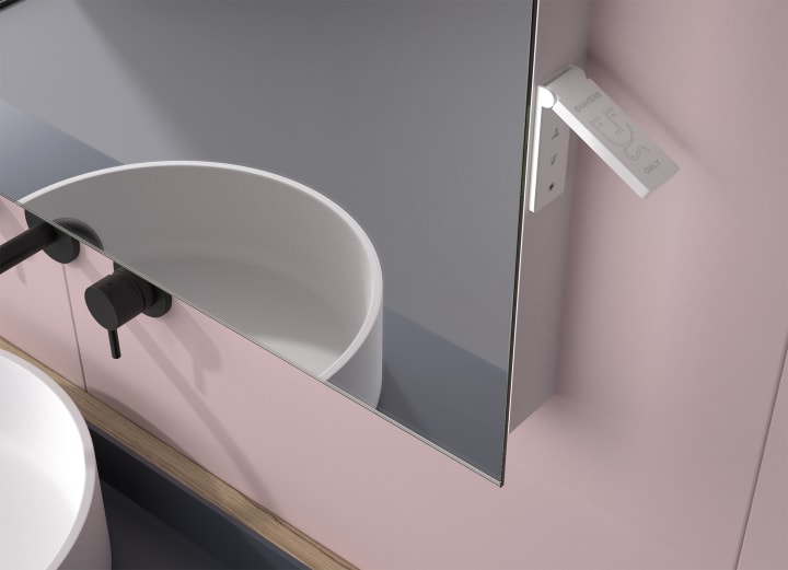 Espejo de baño con luz LED de Eurobath, Madeira Detalle 1