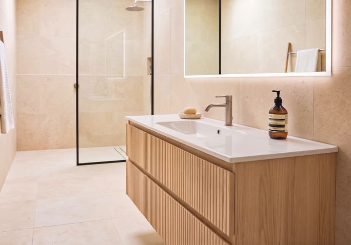 Conjunto de mueble de baño de madera maciza Bruntec Alpes Ambiente 11