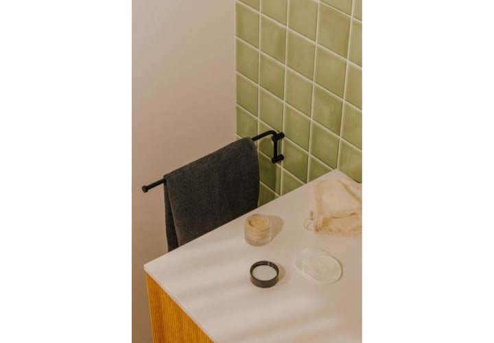 Toallero giratorio Cosmic Logic Ambiente 4