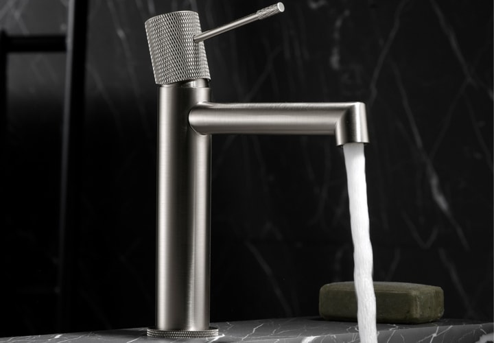 Pack Grifo de lavabo Imex Line + Válvula click-clack Ambiente 11
