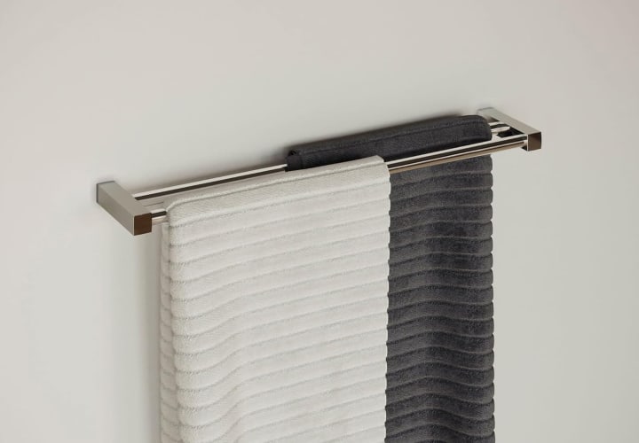 Toallero de baño Cosmic Metric Ambiente 1