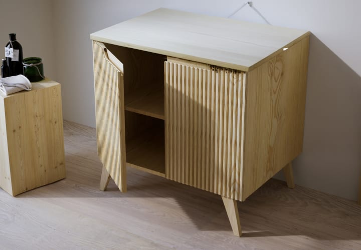 Mueble de baño con encimera de madera maciza con patas Bruntec Alpes 14 Detalle 2