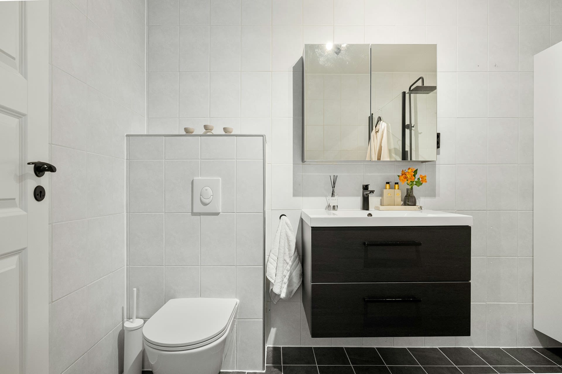 Las mejores ideas para ahorrar espacio en el baño sin renunciar al estilo