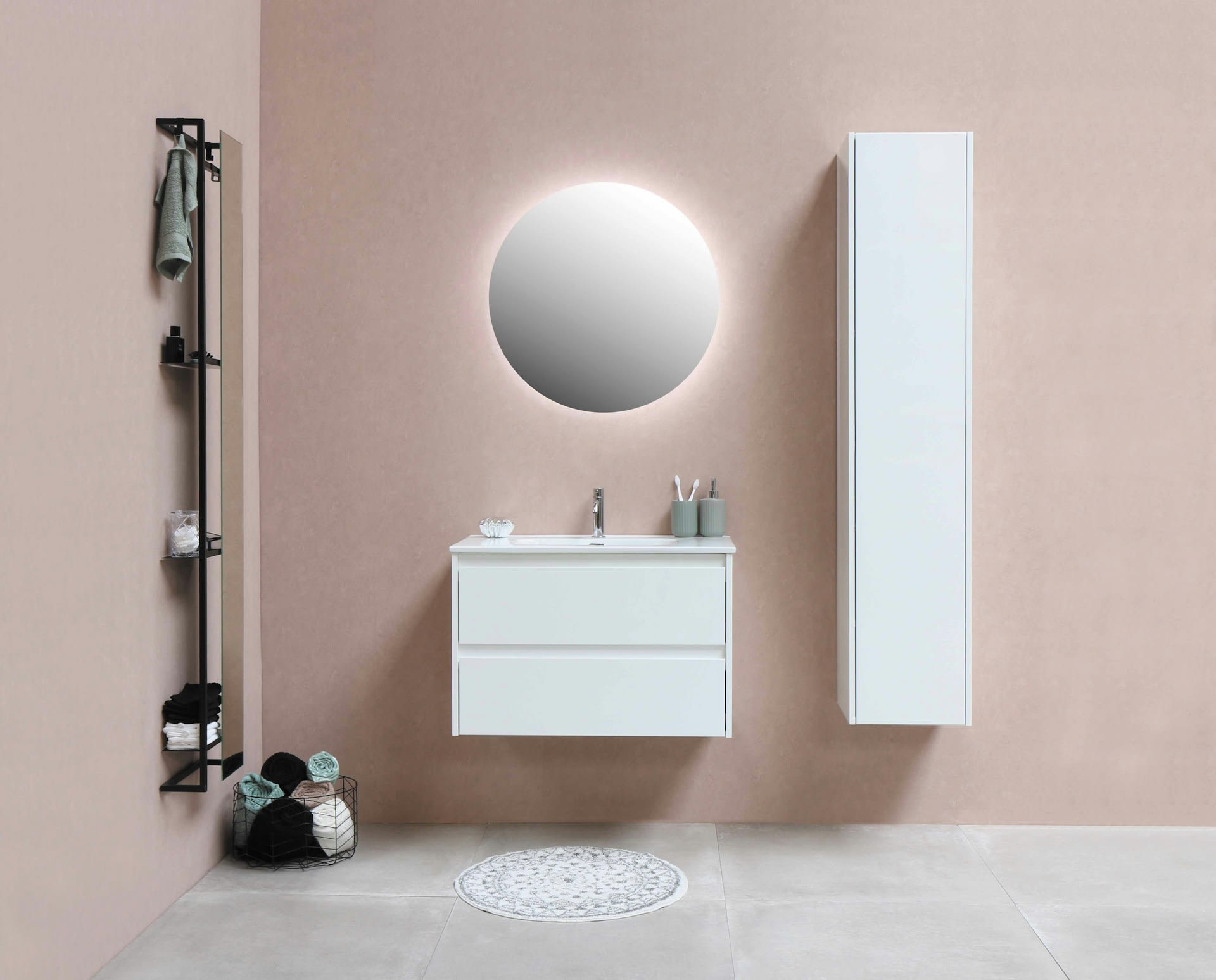 ¿Cómo decorar un mueble de baño blanco? Elige los mejores complementos